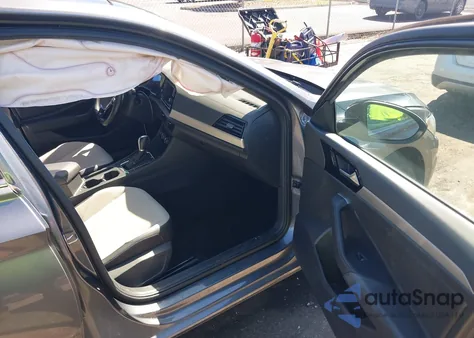 2019 Volkswagen Jetta 1.4T R-Line/1.4T S/1.4T Se from USA, damaged, VIN 3VWC57BU5KM162419